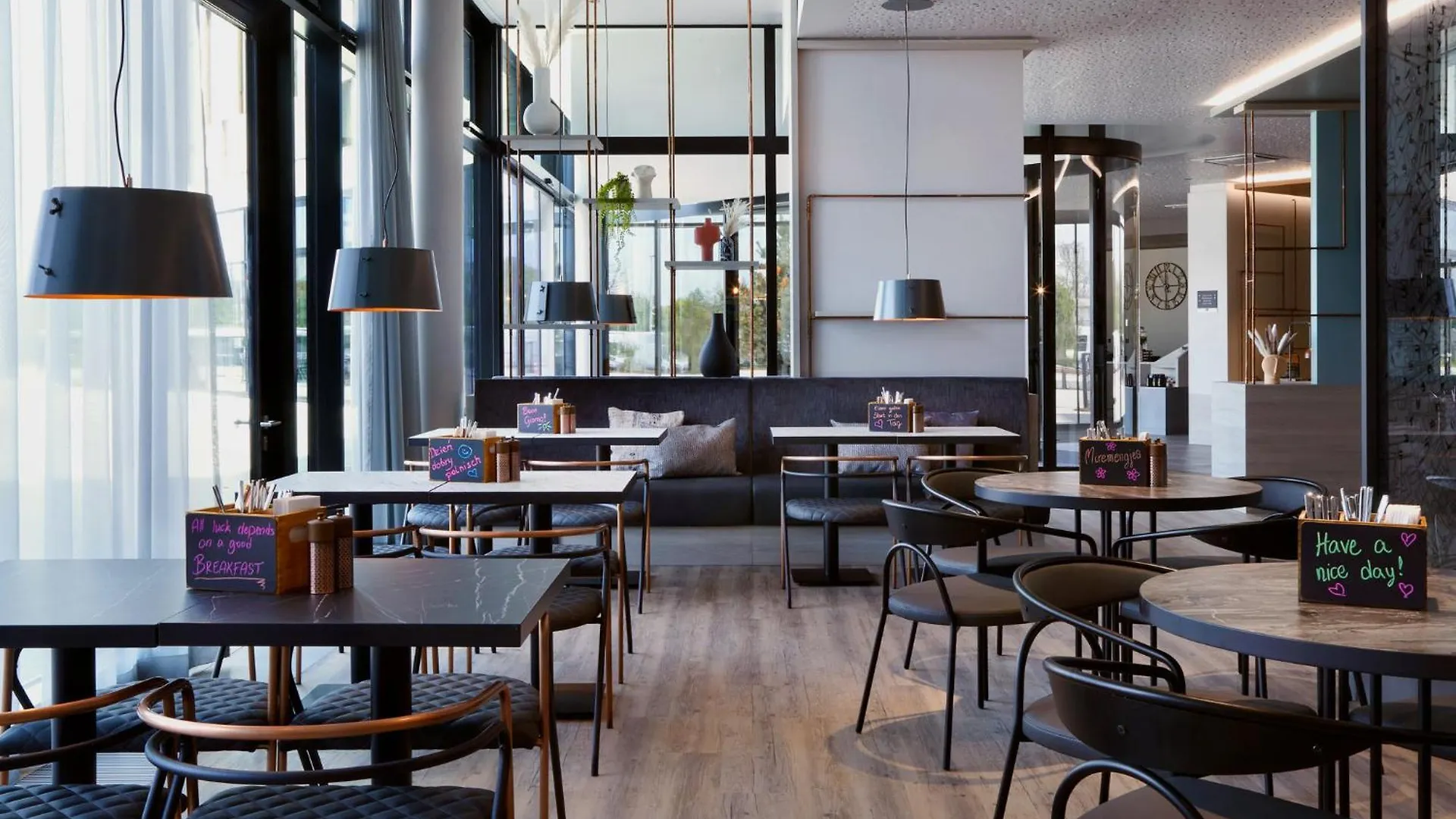 Holiday Inn - The Niu, Hub Dusseldorf Messe By Ihg Hotel