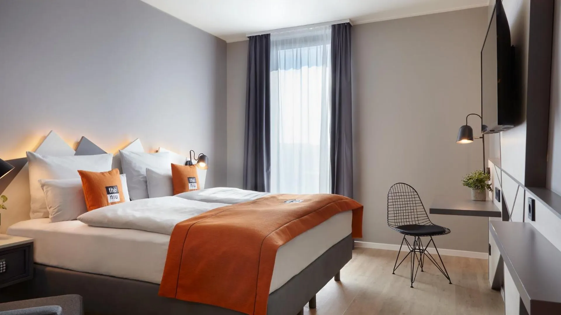 *** Hotel Holiday Inn - The Niu, Hub Dusseldorf Messe By Ihg Deutschland